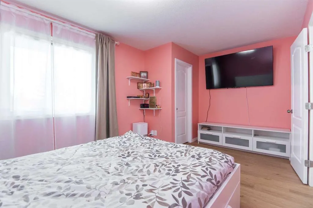 33 Donlevy Avenue, #125