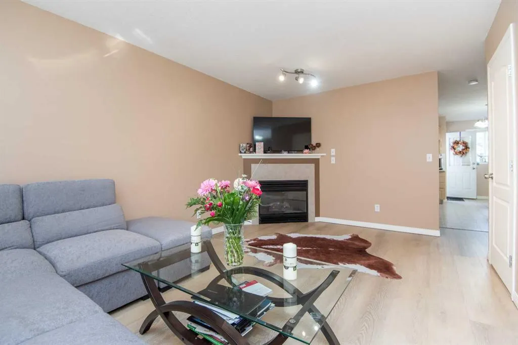 33 Donlevy Avenue, #125