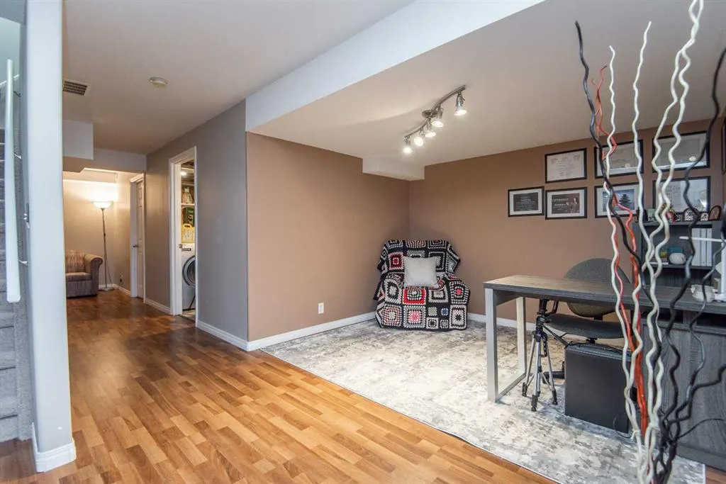 33 Donlevy Avenue, #125