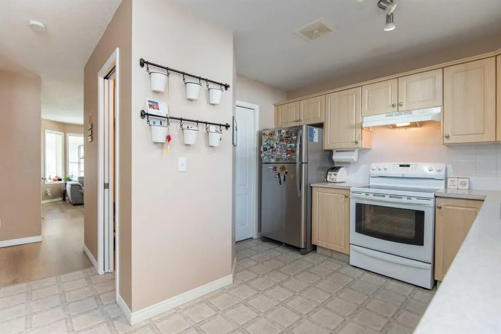 33 Donlevy Avenue, #125