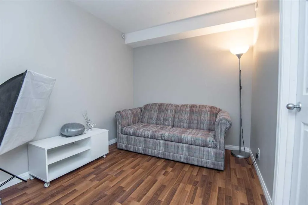33 Donlevy Avenue, #125