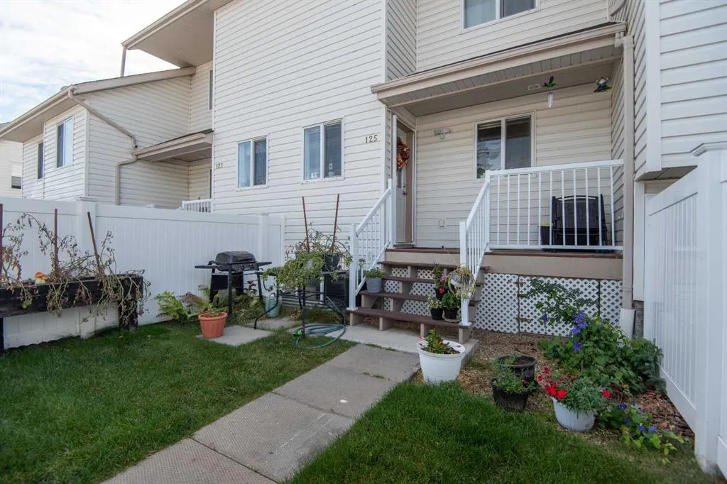 33 Donlevy Avenue, #125
