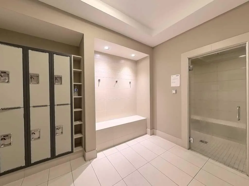 128 2 Street SW, #404