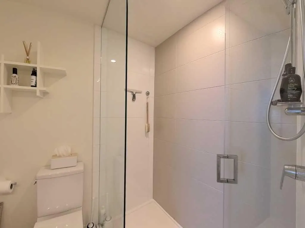 128 2 Street SW, #404