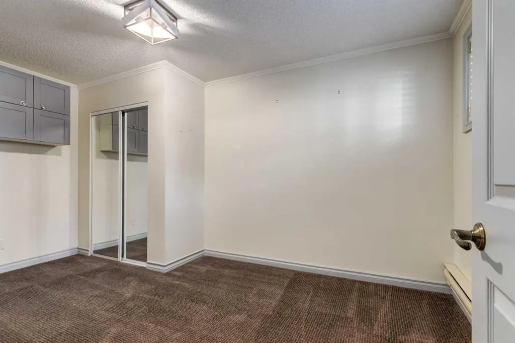 310 6 Street NW, #5