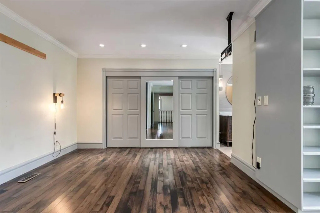 310 6 Street NW, #5