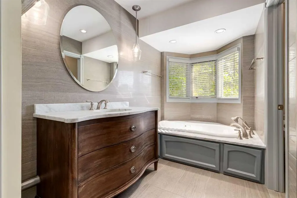 310 6 Street NW, #5