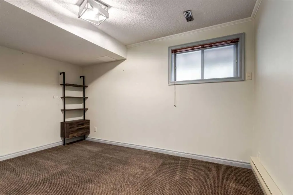 310 6 Street NW, #5