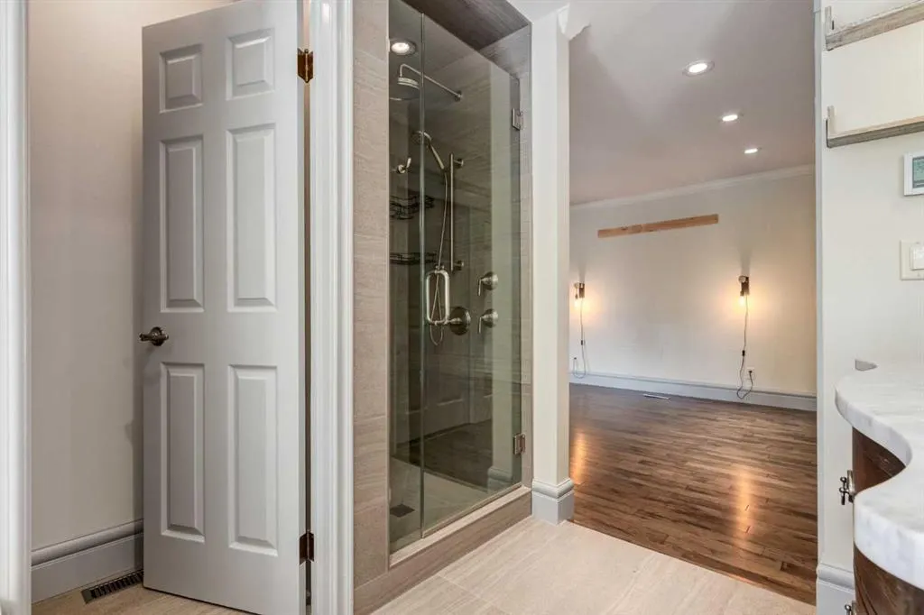 310 6 Street NW, #5