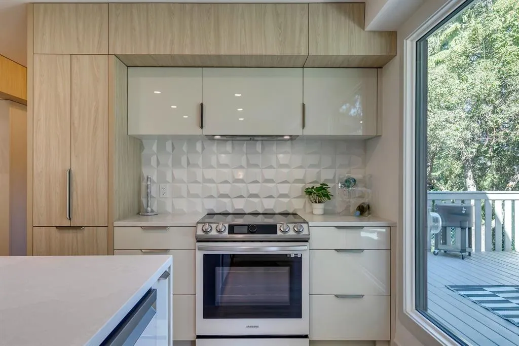 108 Canova Place SW