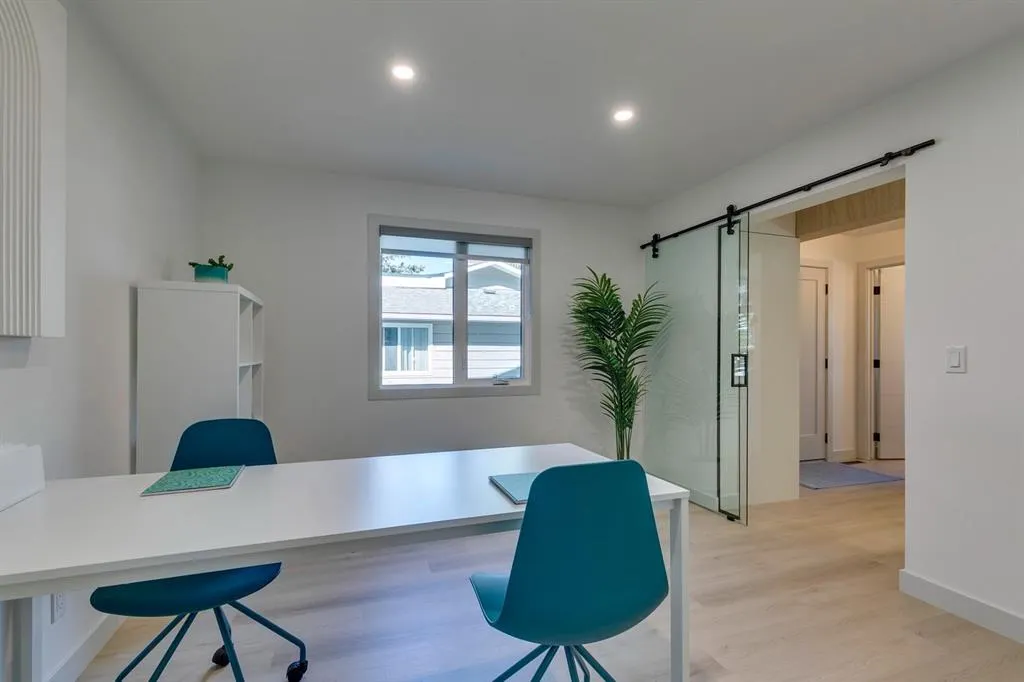108 Canova Place SW