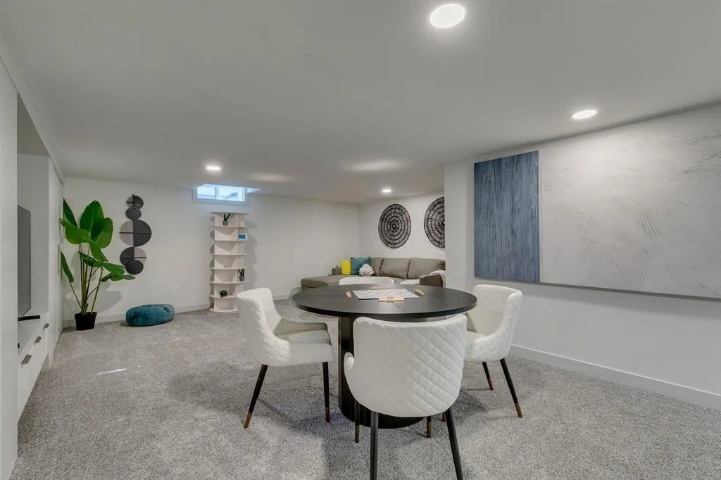 108 Canova Place SW