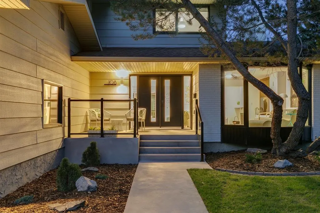 108 Canova Place SW