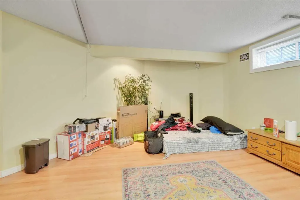 143 Taralea Gardens NE