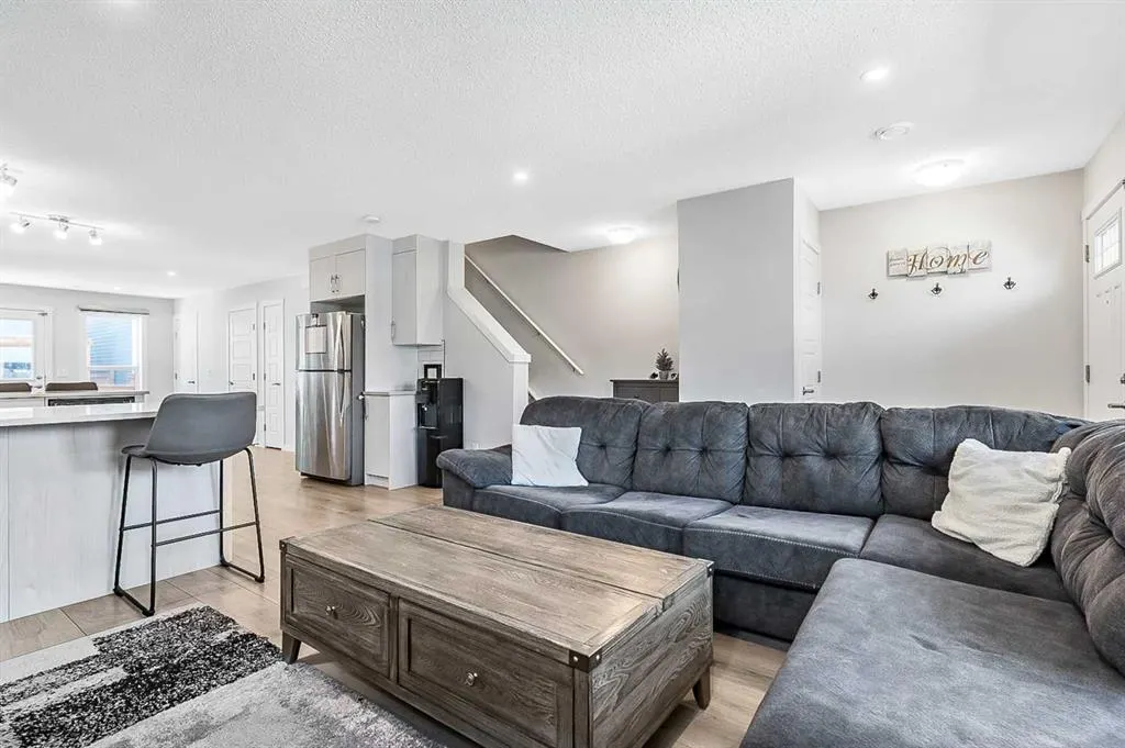 130 Cranbrook Square SE