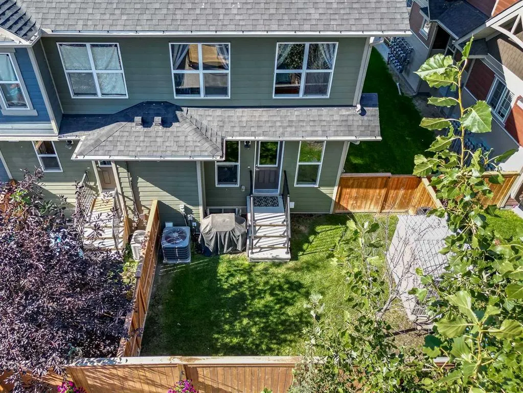 130 Cranbrook Square SE