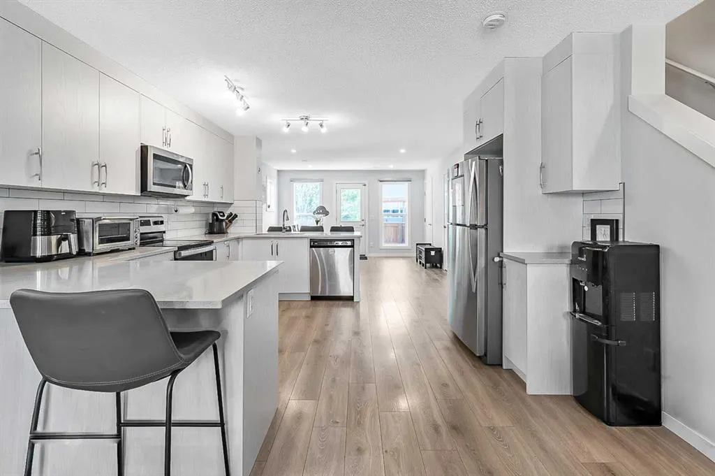 130 Cranbrook Square SE