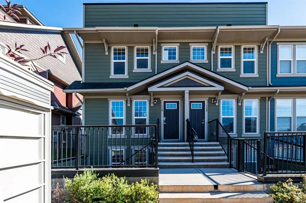 130 Cranbrook Square SE
