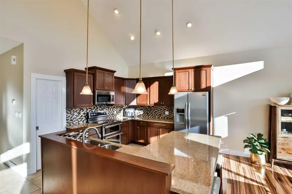 804 Fairway Boulevard