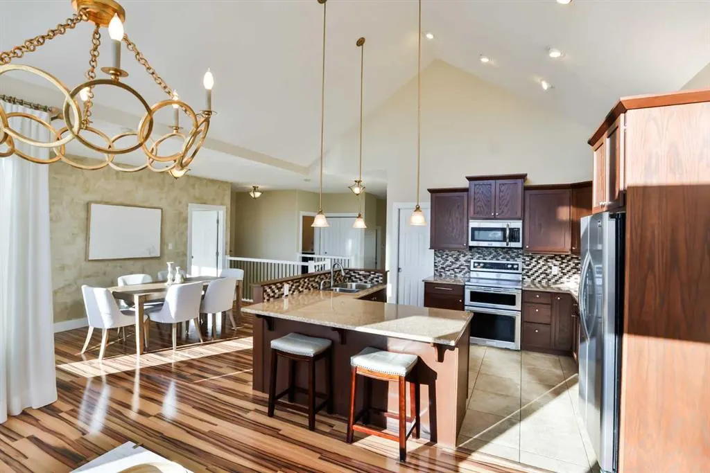 804 Fairway Boulevard