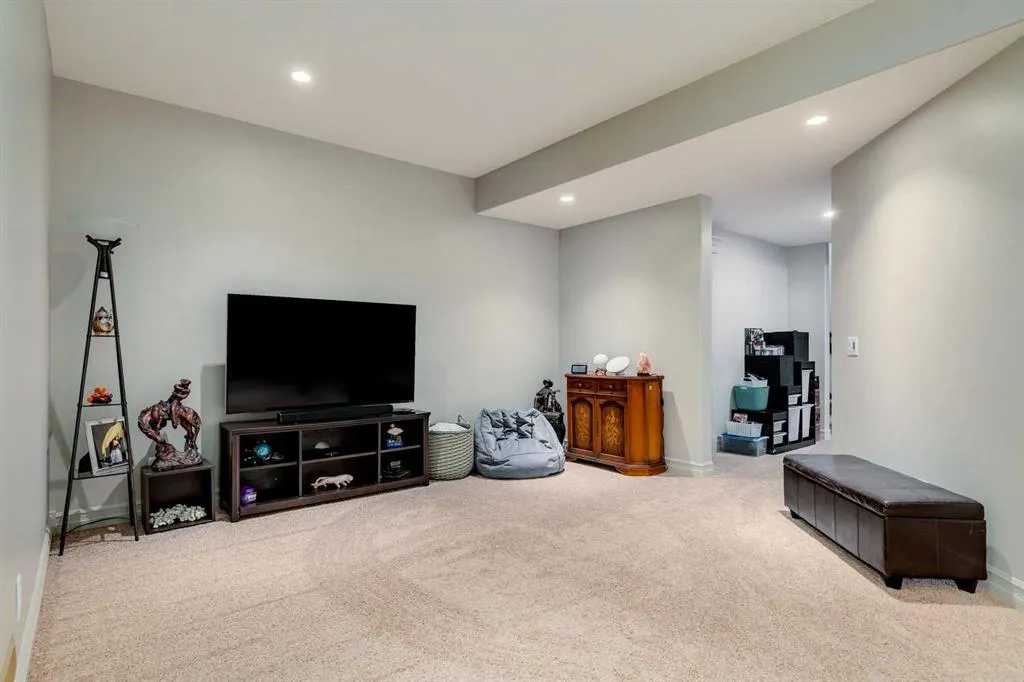 3 Kincora Glen Bay NW