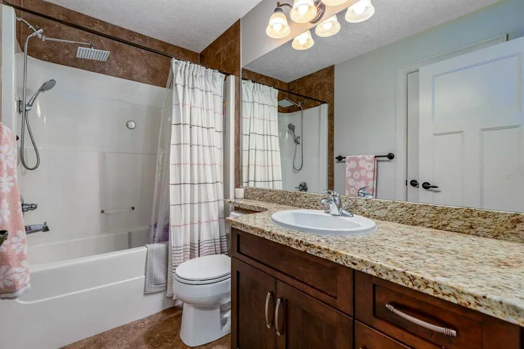 3 Kincora Glen Bay NW