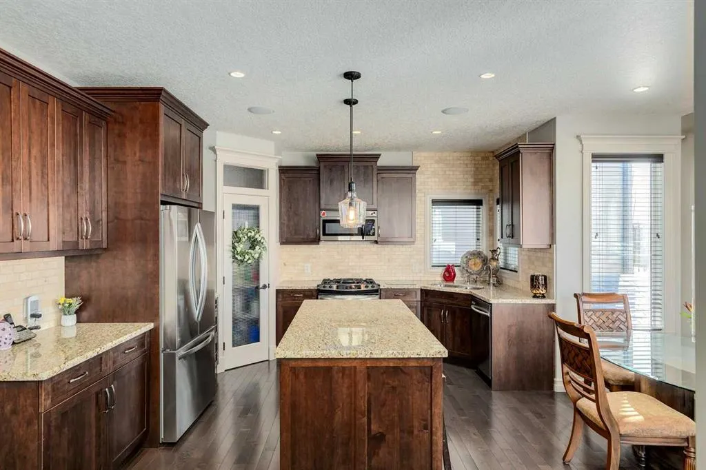 3 Kincora Glen Bay NW