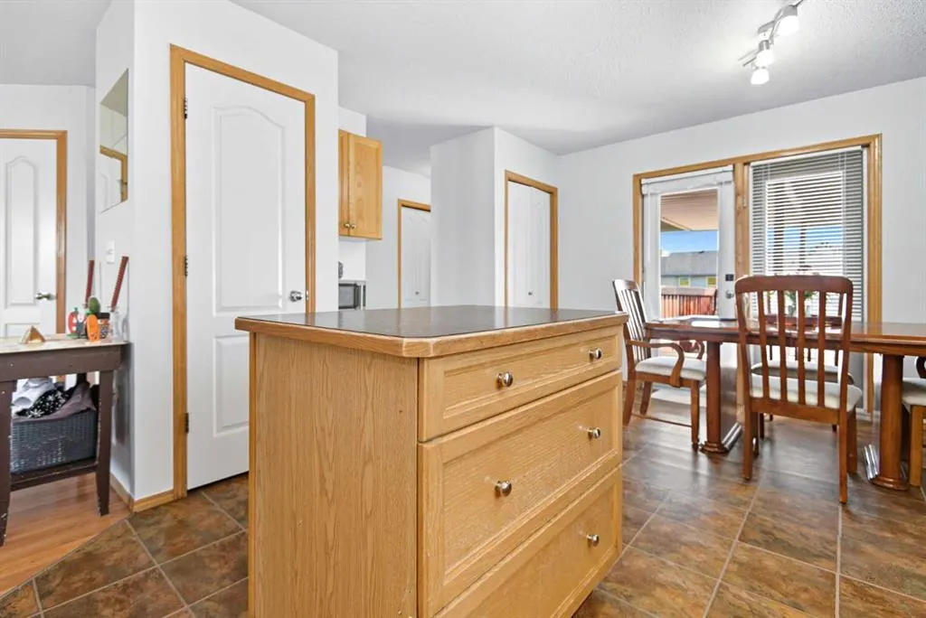 122 Dubois Crescent