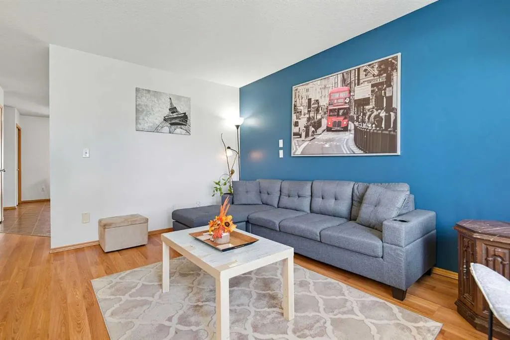 122 Dubois Crescent
