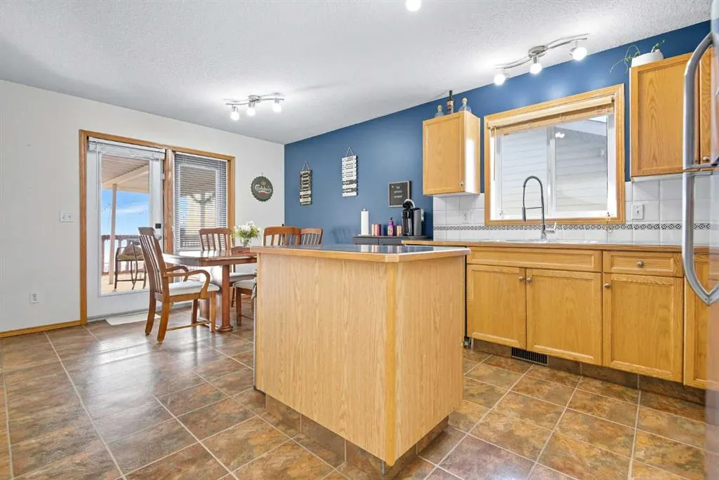 122 Dubois Crescent