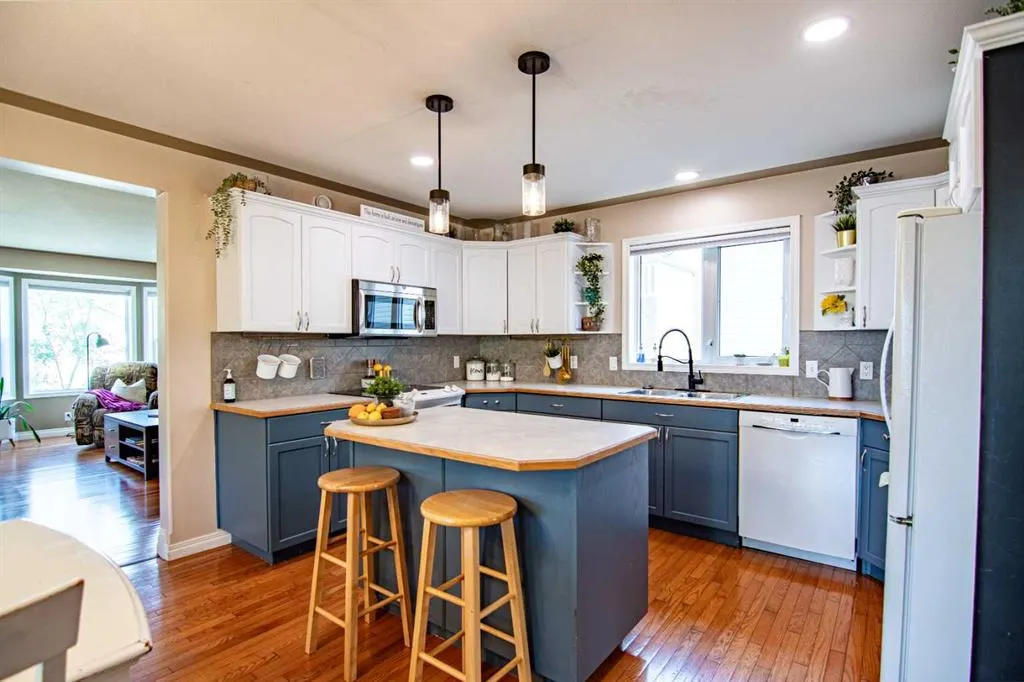 115 Sabre Road