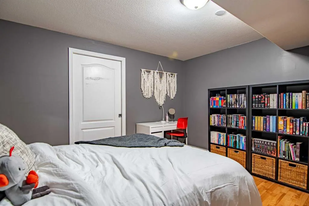 115 Sabre Road