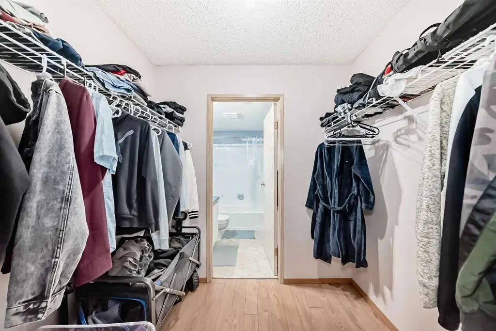 21 Dover Point SE, #105