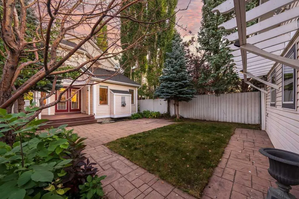 124 Inverness Rise SE