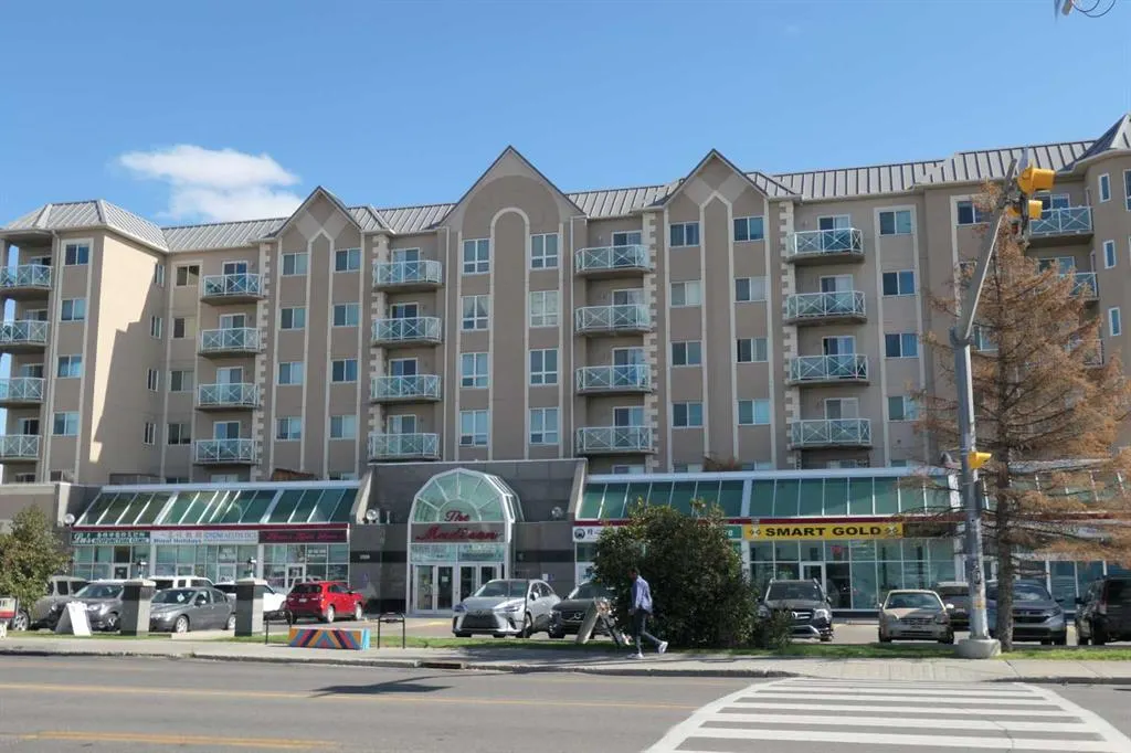 1518 Centre Street NE, #123