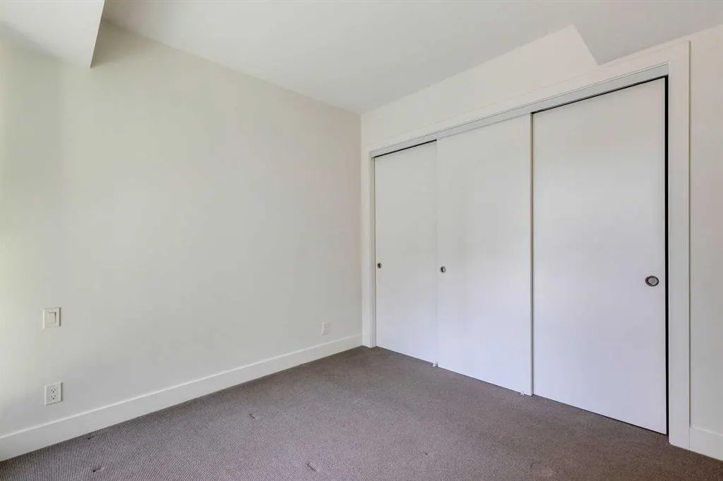 1025 5 Avenue SW, #312