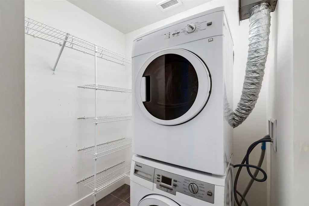 1025 5 Avenue SW, #312