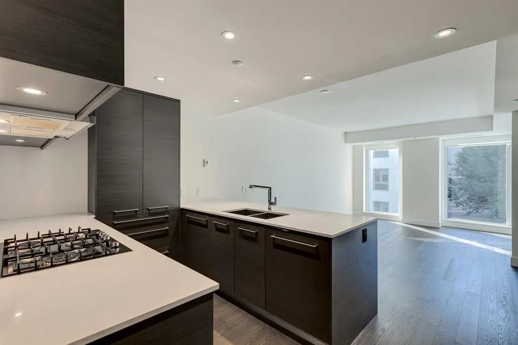 1025 5 Avenue SW, #312