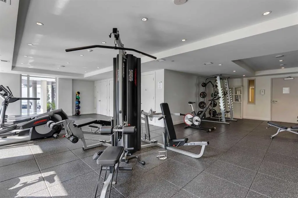 1025 5 Avenue SW, #312