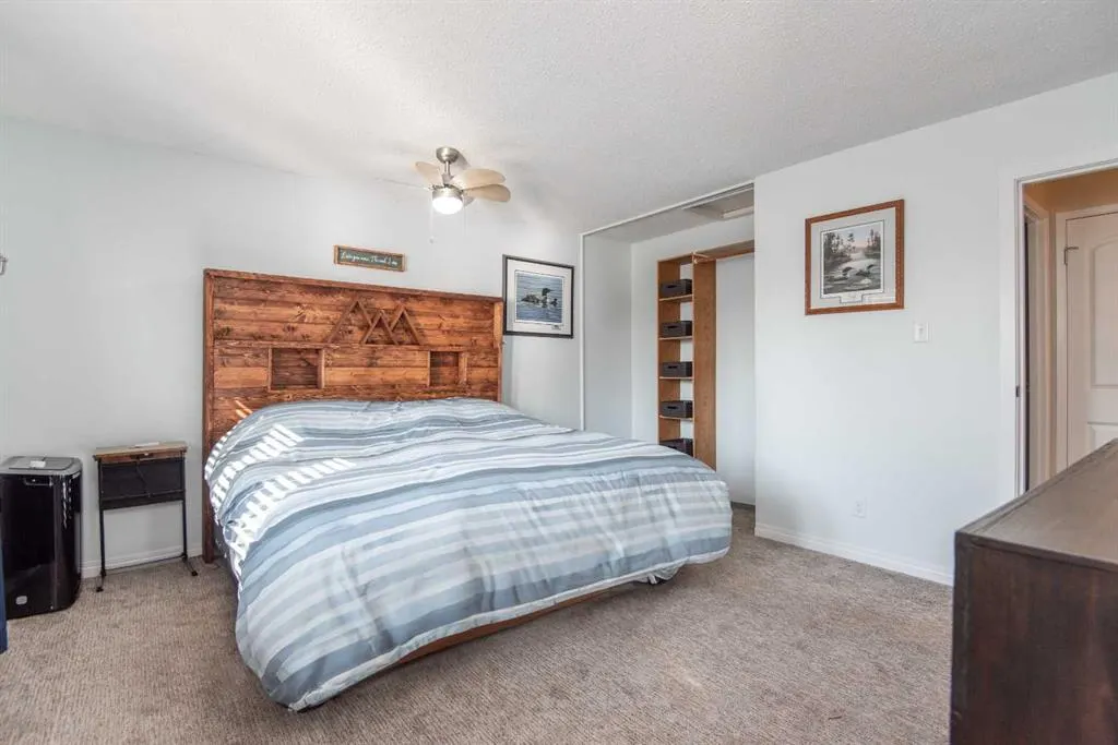 25 Oates Green
