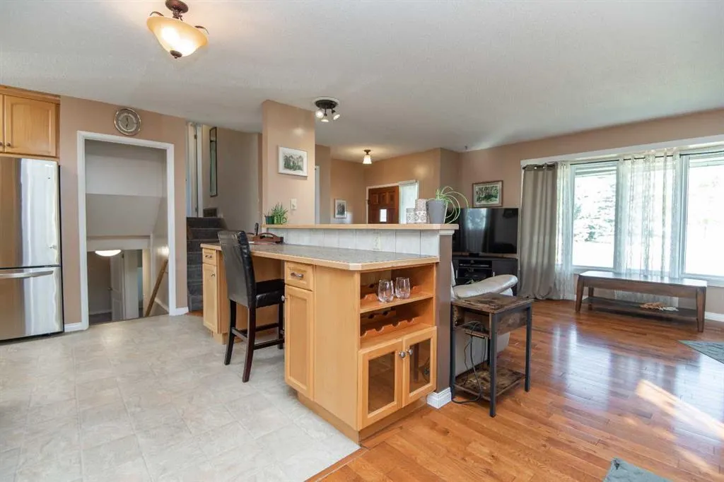 25 Oates Green