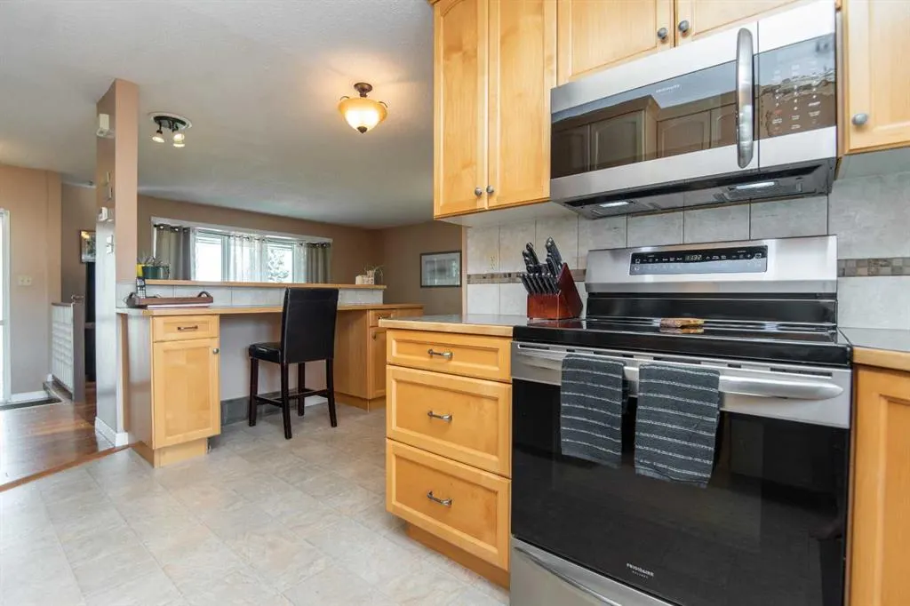 25 Oates Green