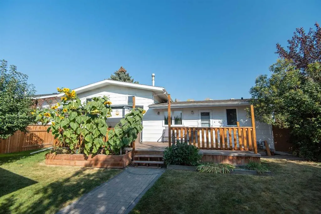 25 Oates Green