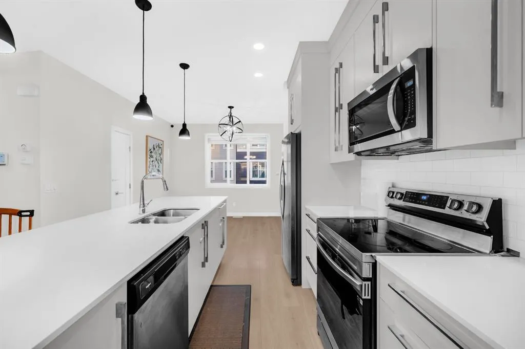 30 Cornerstone Manor NE, #420