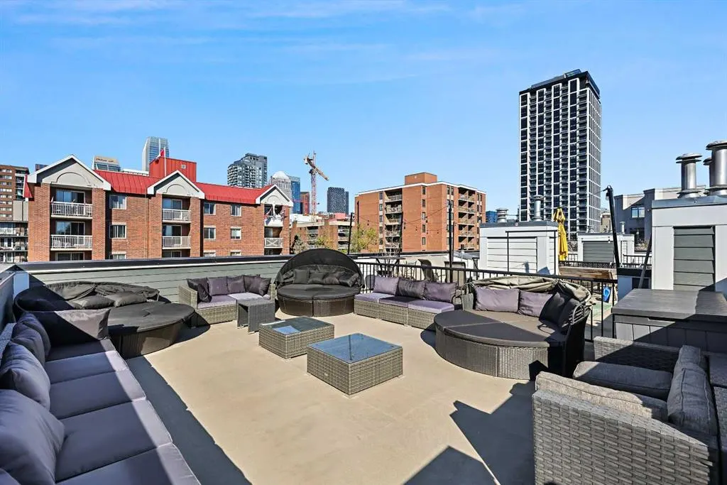 603 15 Avenue SW, #8