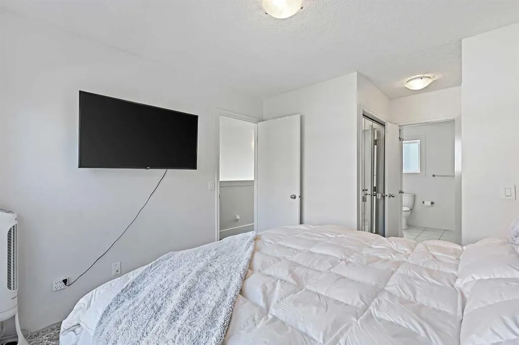 603 15 Avenue SW, #8