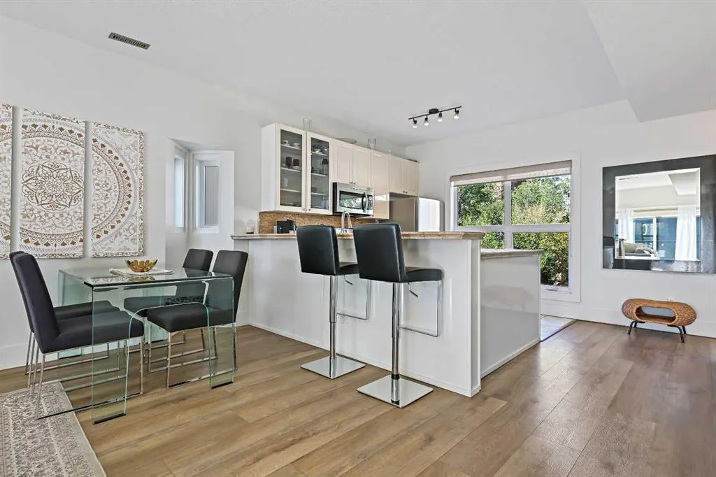 603 15 Avenue SW, #8