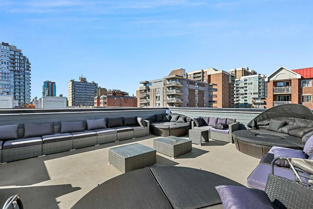 603 15 Avenue SW, #8