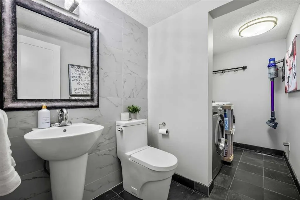 3131 63 Avenue SW, #303