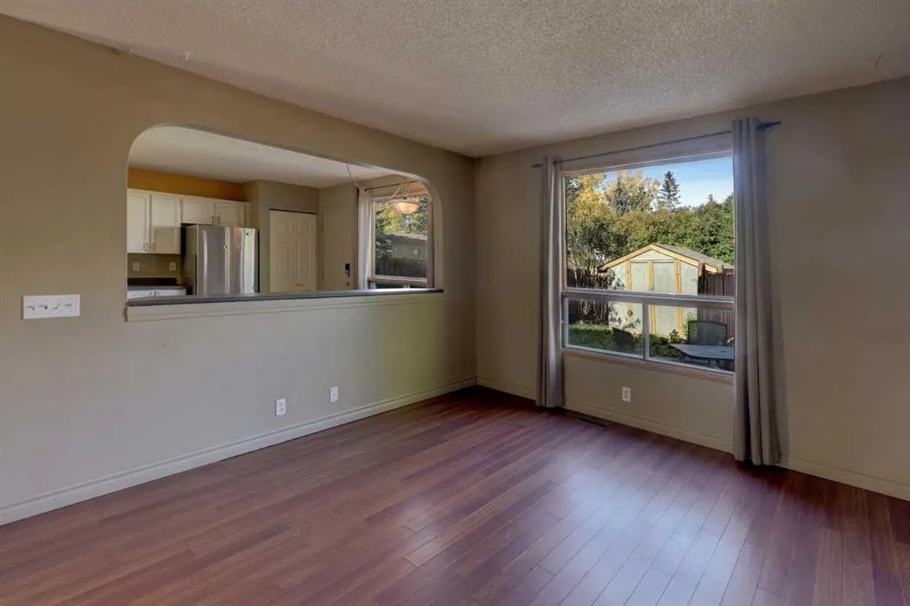 324 Ranchview Court NW